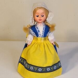 Vintage National Dolls Sweden Sleepy Eye Doll